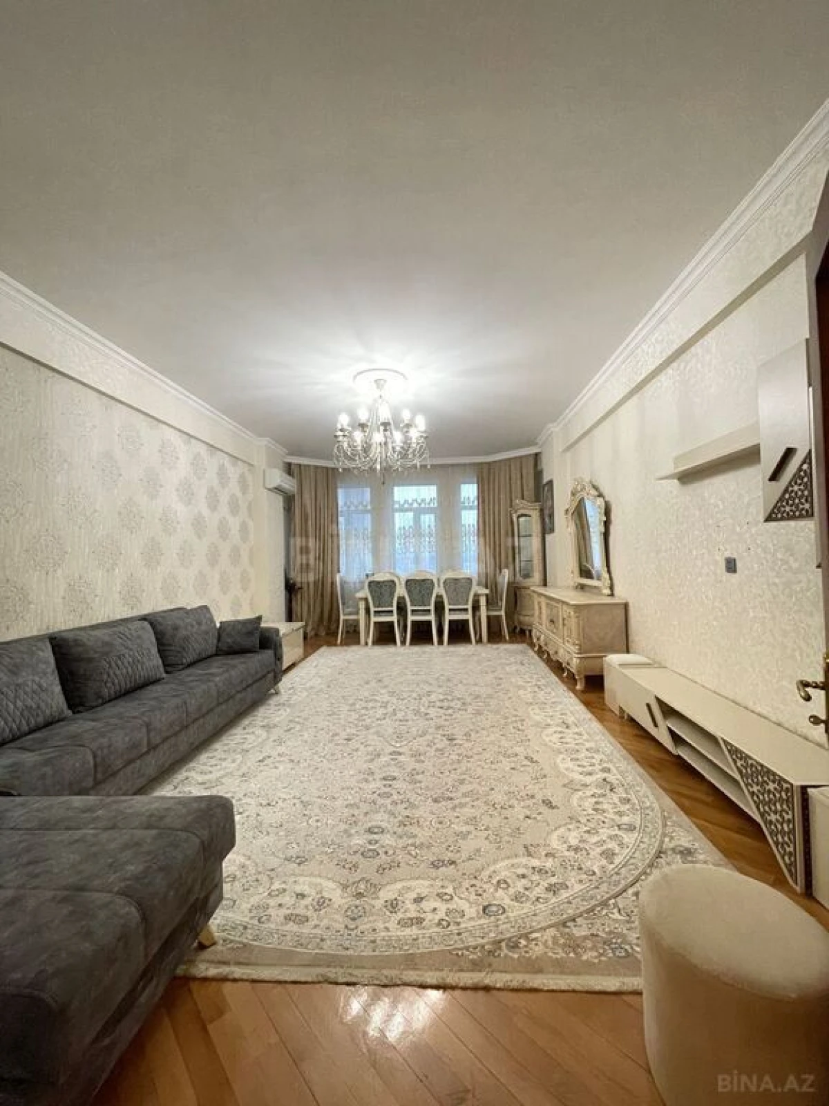 Satılır 3 otaqlı mənzil 125 m²