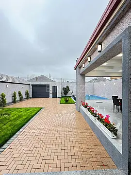 Satılır 4 otaqlı həyət evi 200 m²