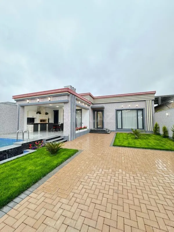 Satılır 4 otaqlı həyət evi 200 m²