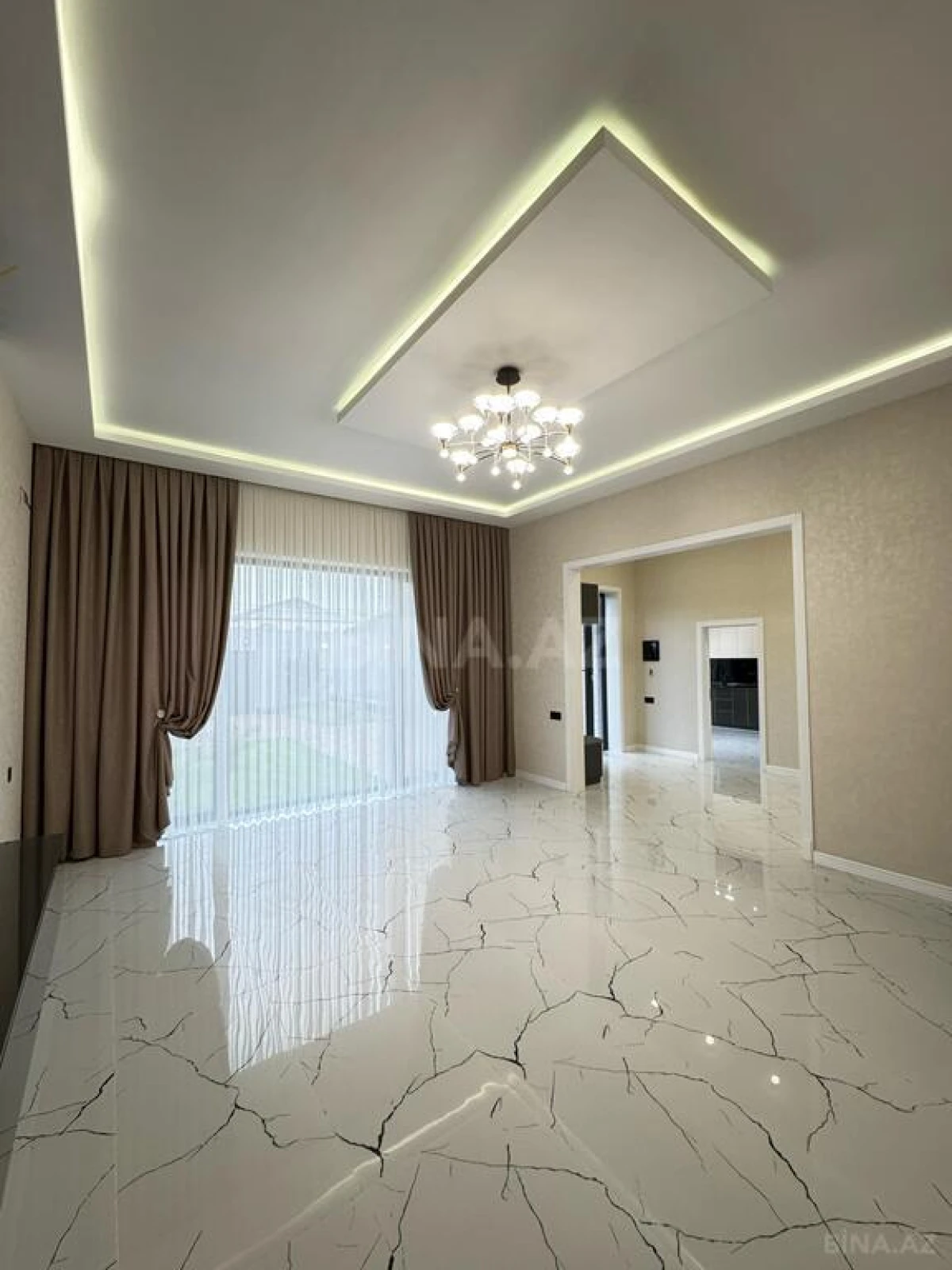 Satılır 4 otaqlı həyət evi 200 m²