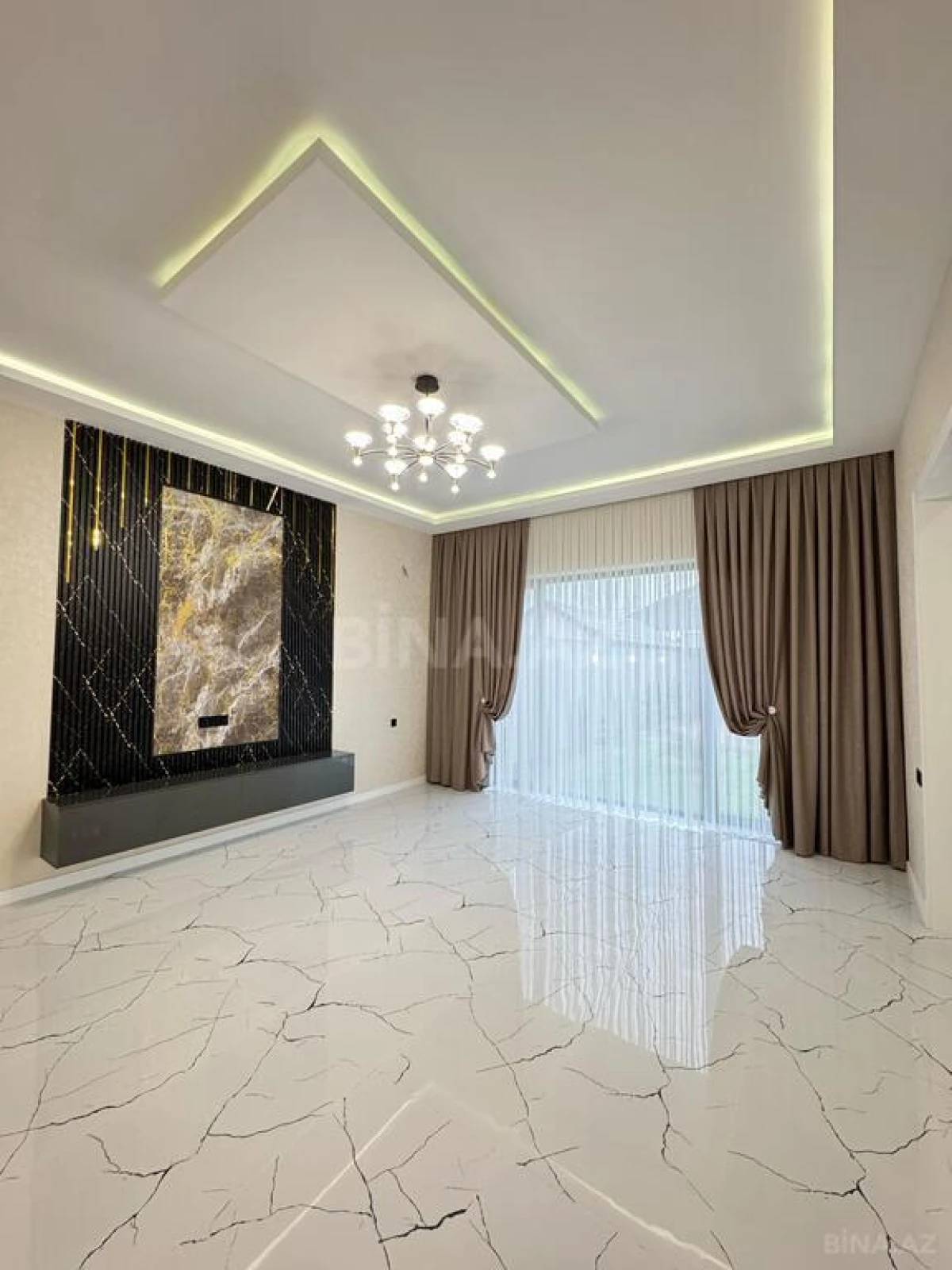 Satılır 4 otaqlı həyət evi 200 m²
