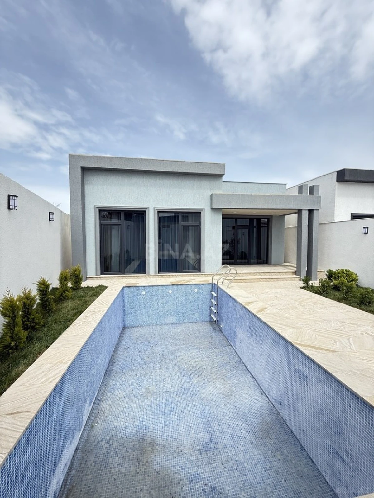 Satılır 4 otaqlı həyət evi 160 m²