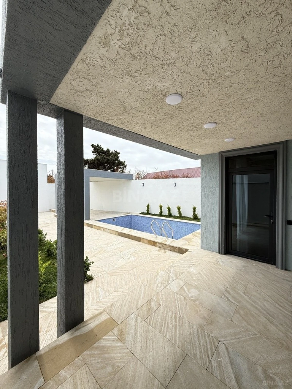 Satılır 4 otaqlı həyət evi 160 m²