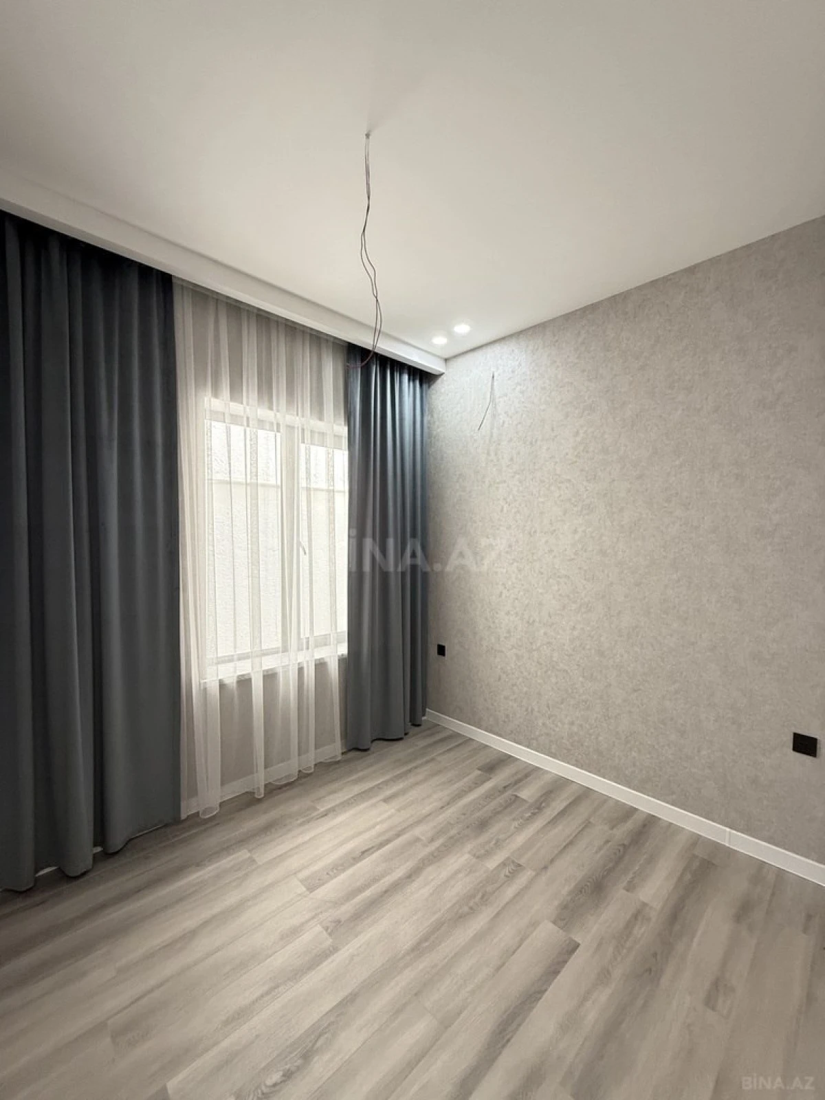 Satılır 4 otaqlı həyət evi 160 m²