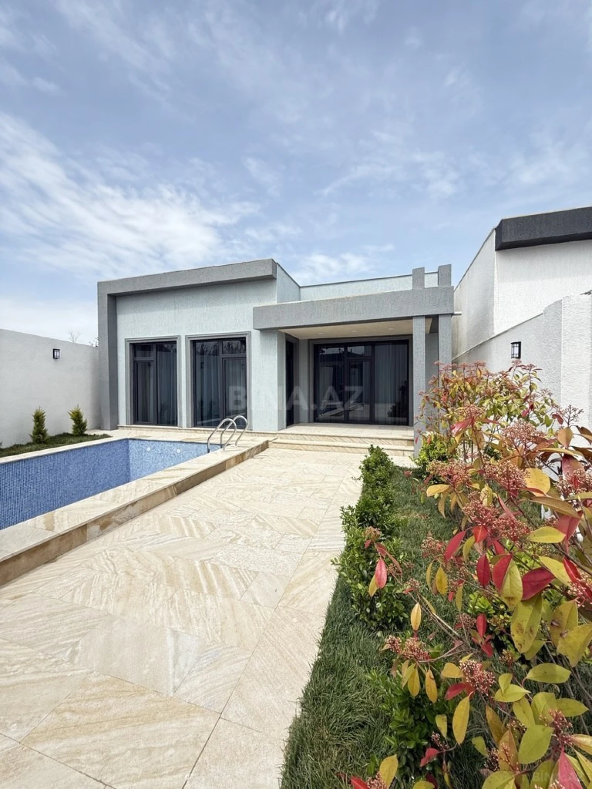 Satılır 4 otaqlı həyət evi 160 m²