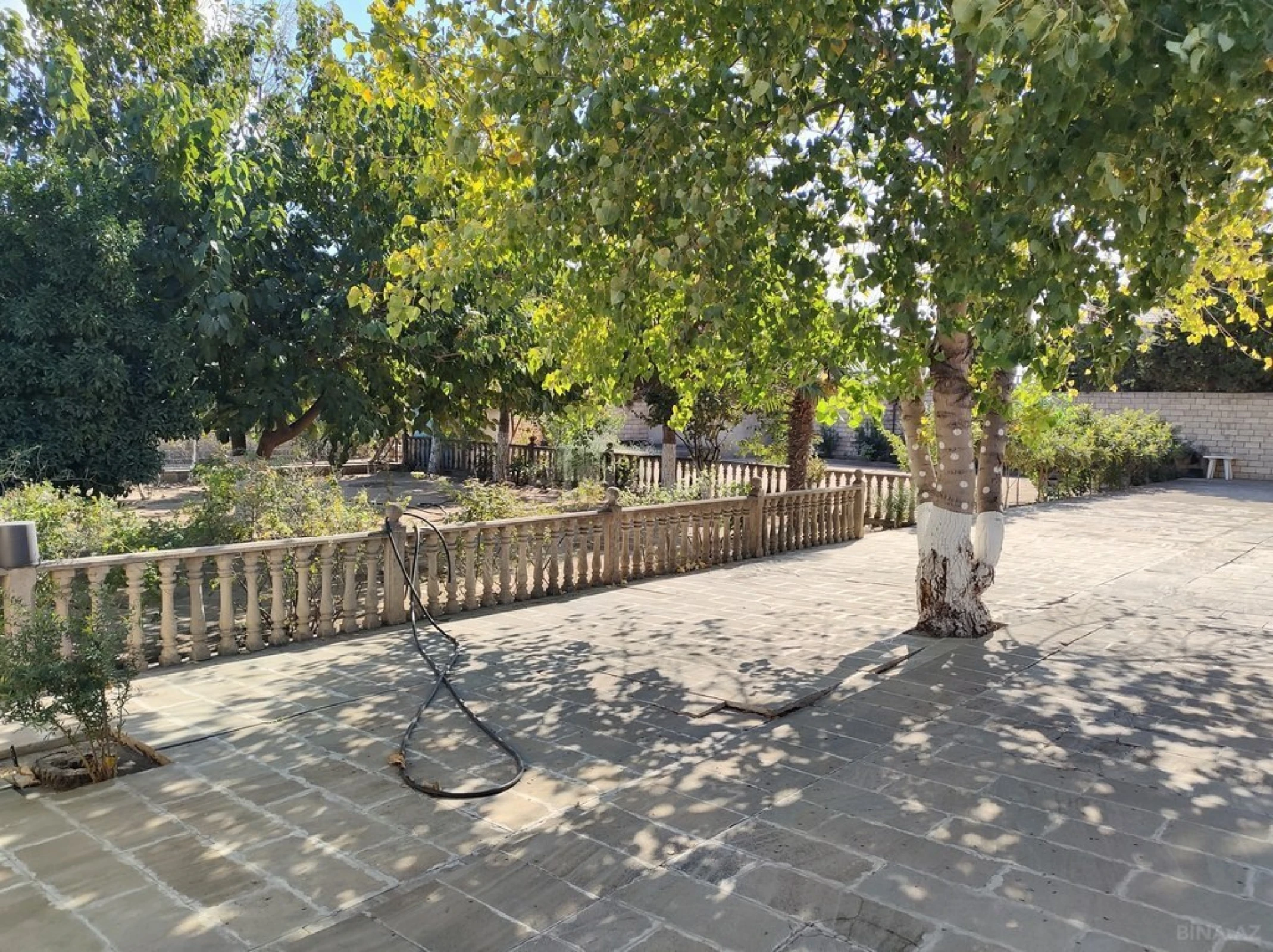 Satılır obyekt 840 m²