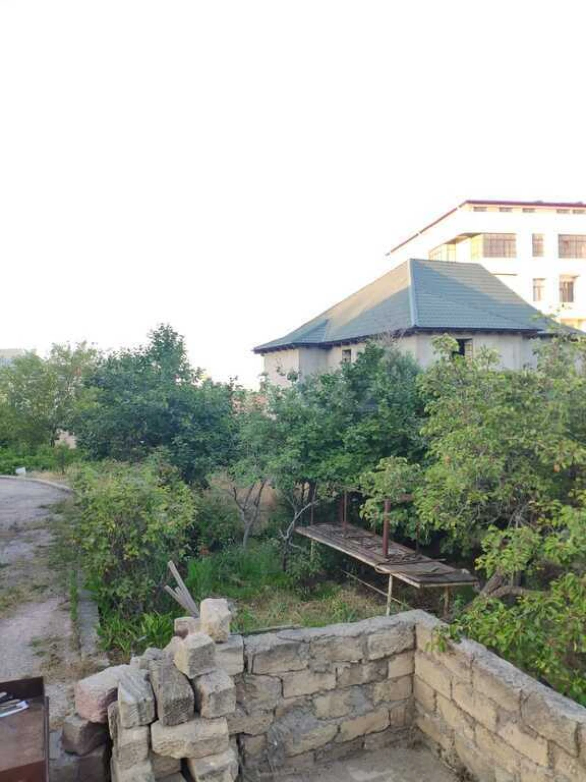 Satılır 6 otaqlı həyət evi 400 m²