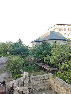 Satılır 6 otaqlı həyət evi 400 m²