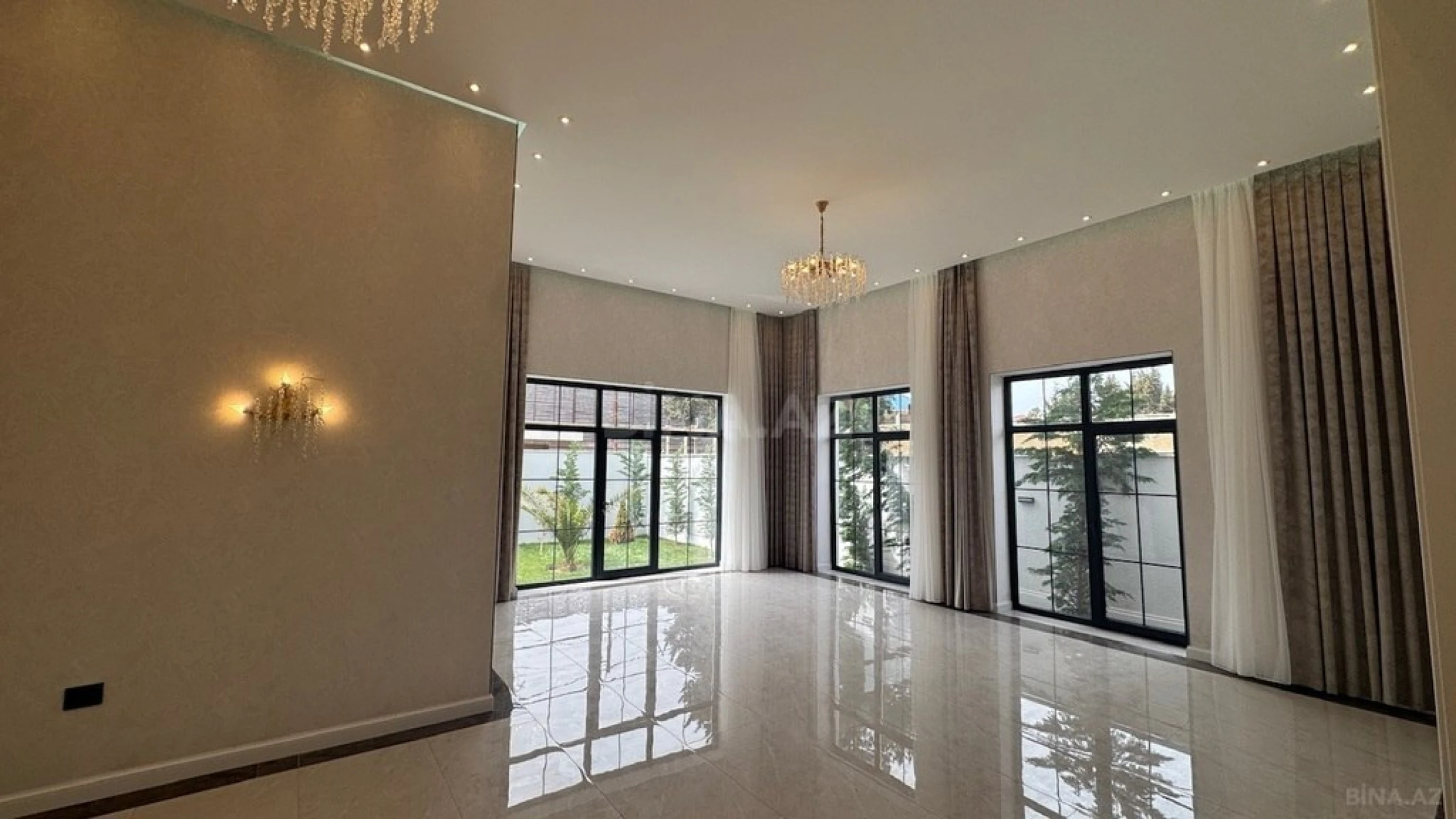Satılır 6 otaqlı həyət evi 440 m²
