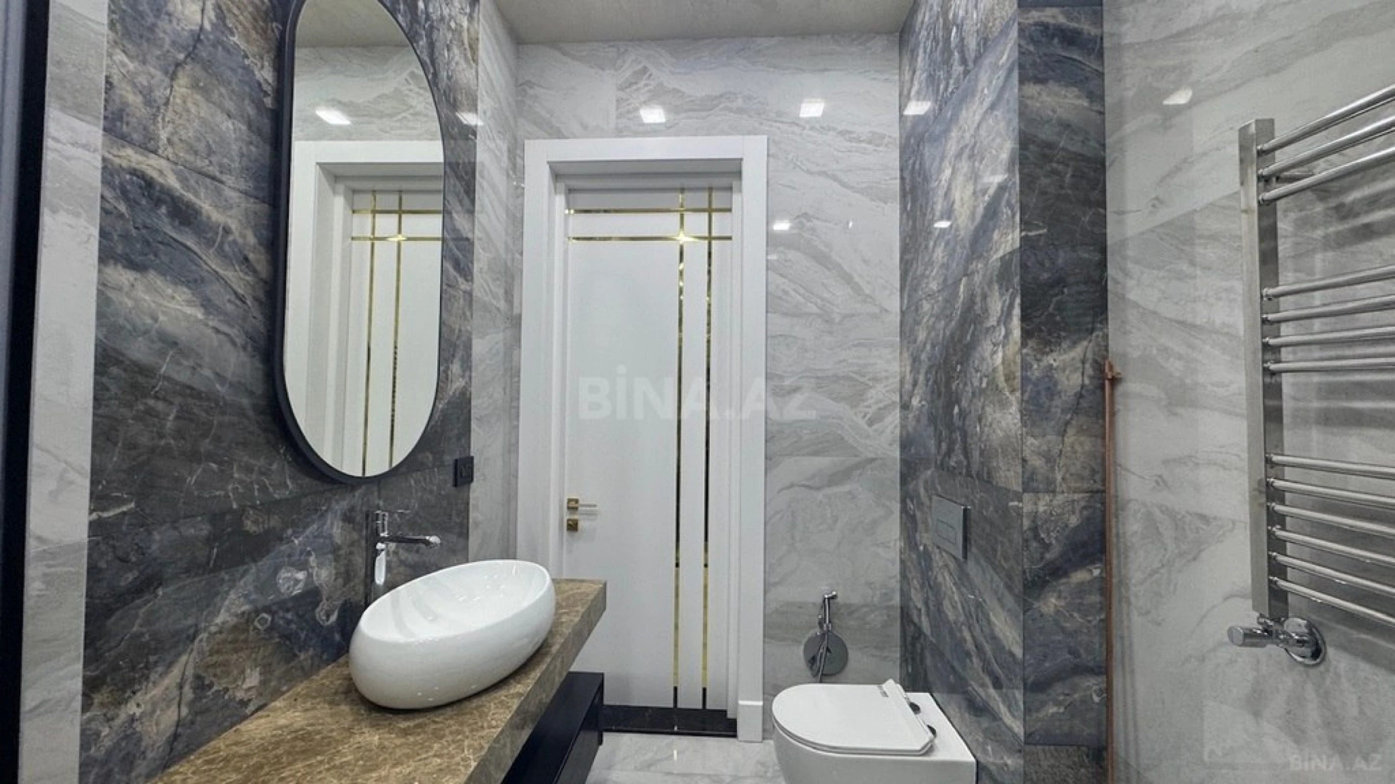 Satılır 6 otaqlı həyət evi 440 m²