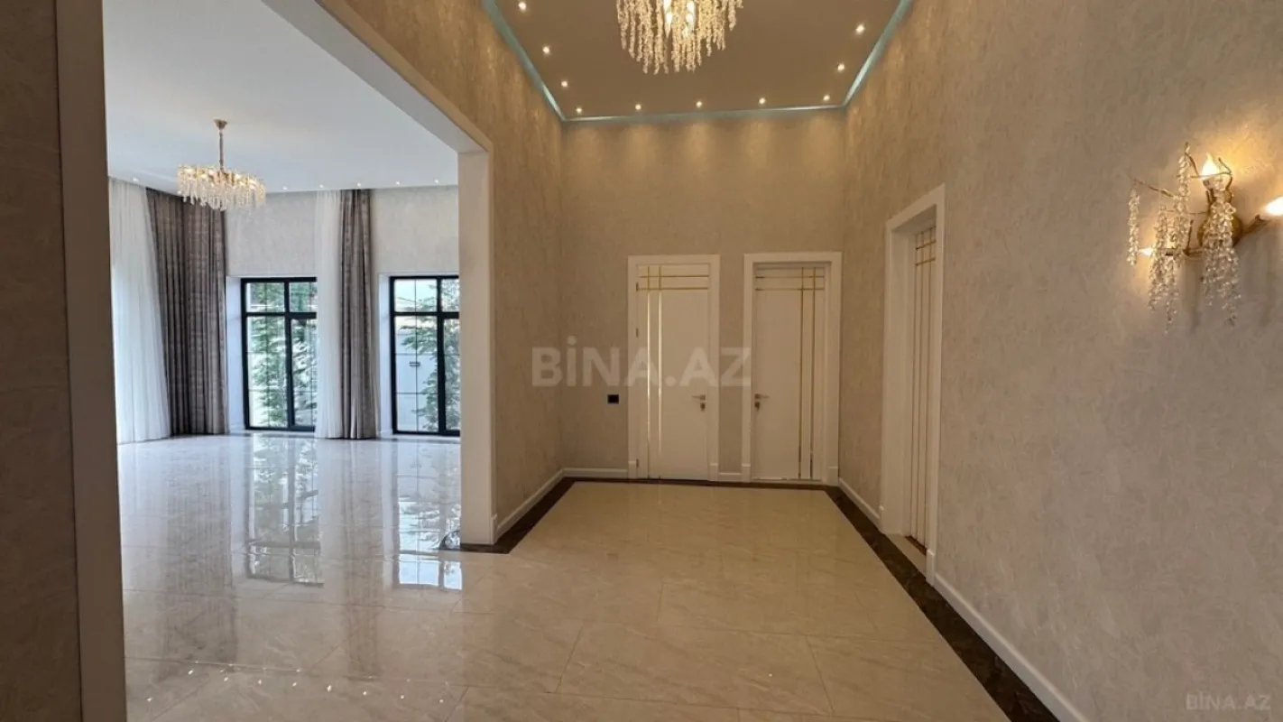 Satılır 6 otaqlı həyət evi 440 m²
