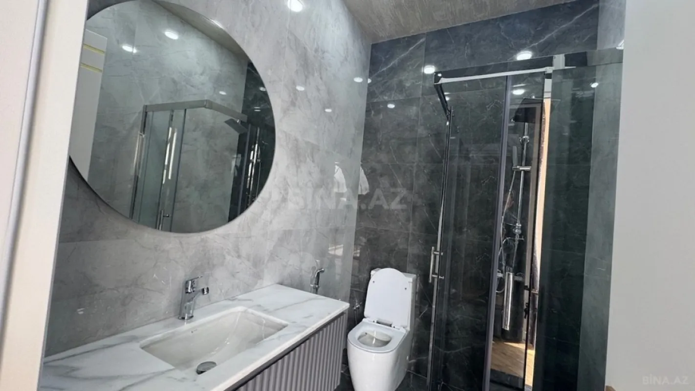 Satılır 6 otaqlı həyət evi 440 m²