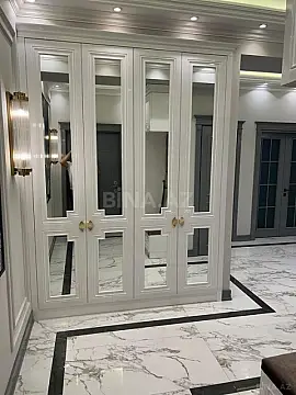 Satılır 3 otaqlı mənzil 190 m²