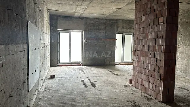 Satılır 3 otaqlı mənzil 107 m²