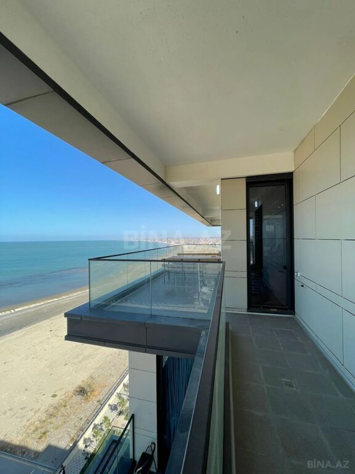 Satılır 3 otaqlı mənzil 150 m²