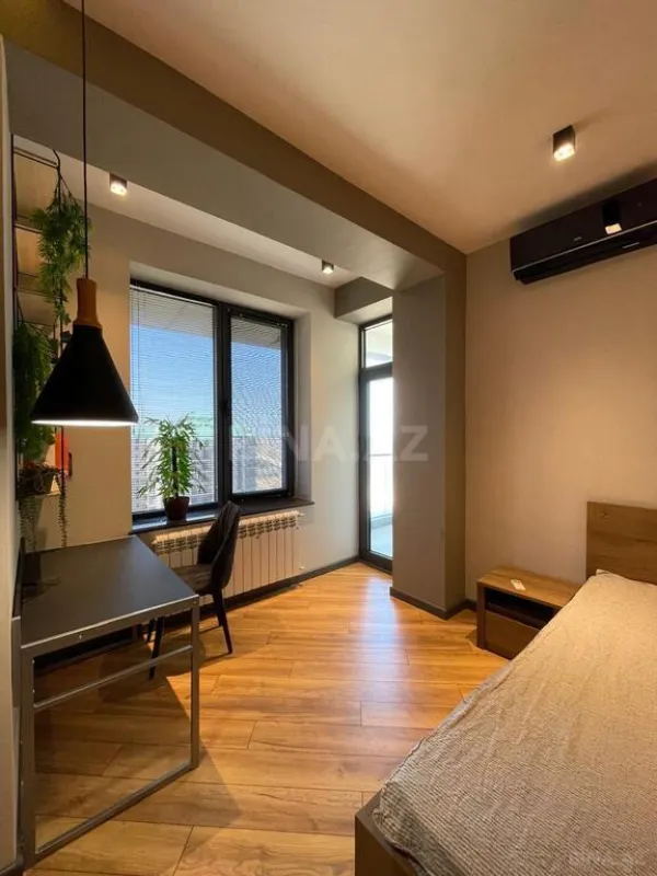 Satılır 3 otaqlı mənzil 150 m²