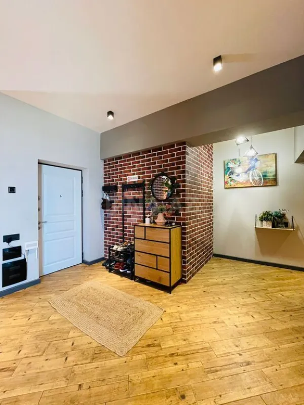 Satılır 3 otaqlı mənzil 150 m²