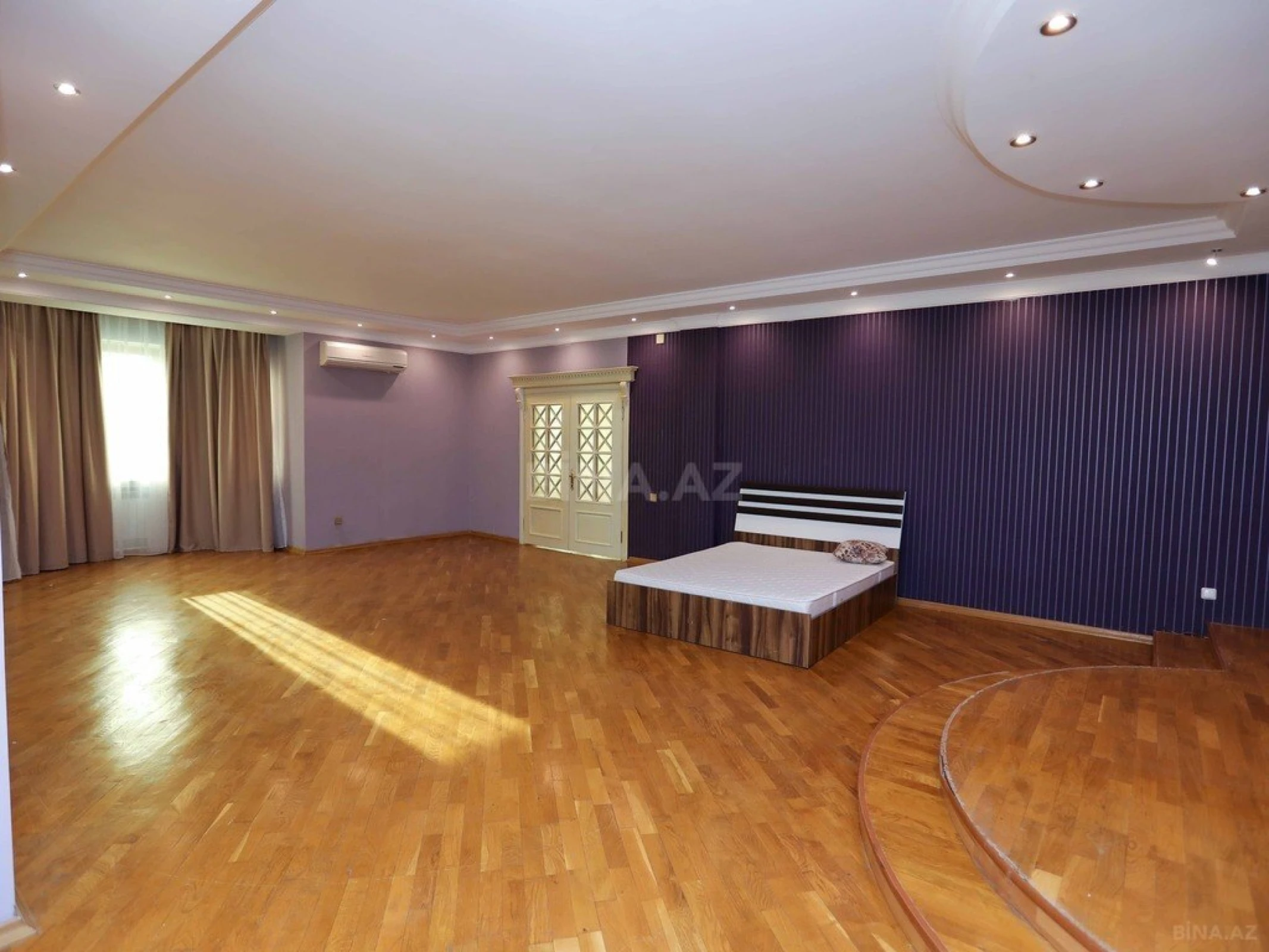 Satılır 7 otaqlı həyət evi 1000 m²