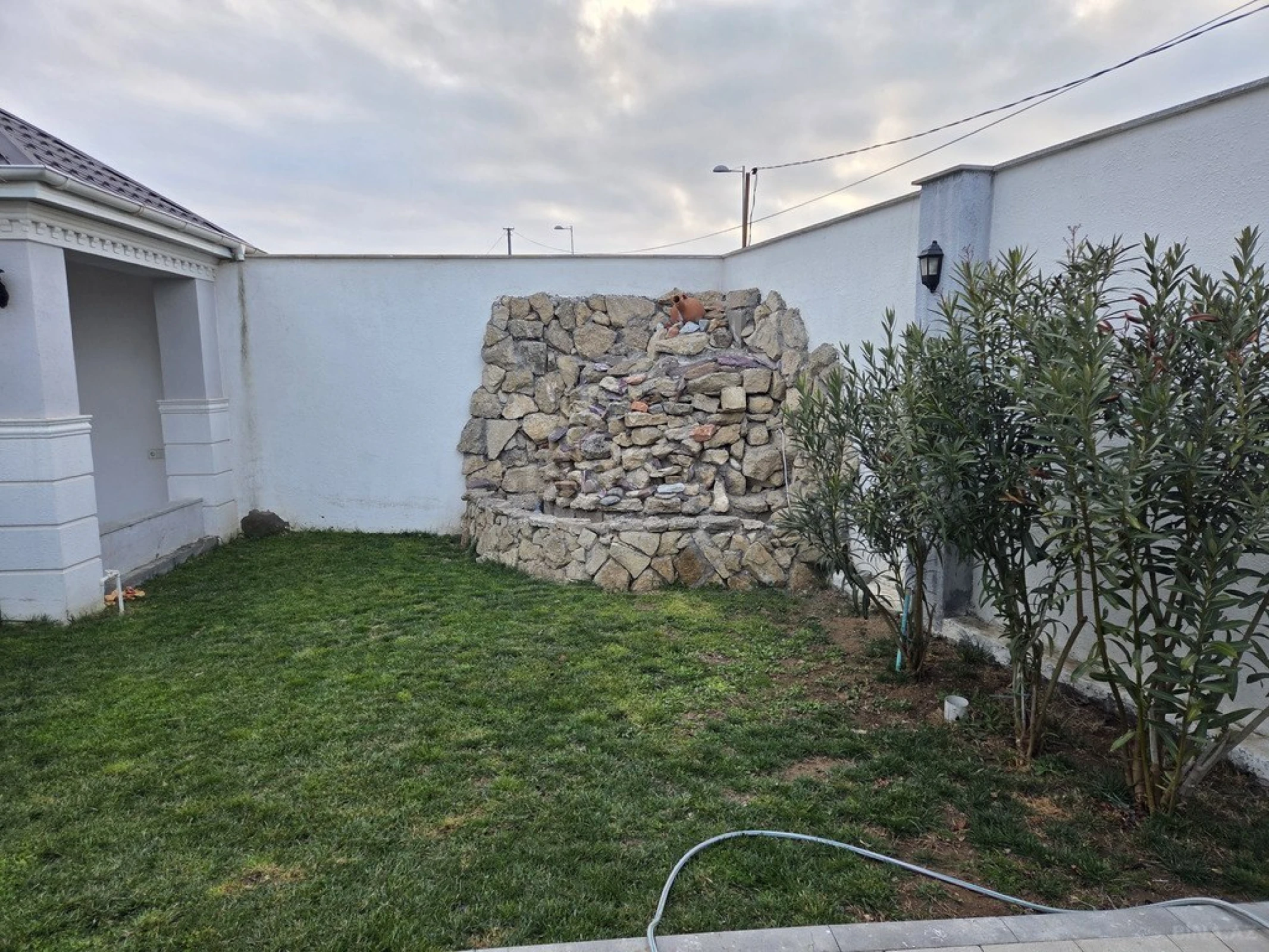 Kirayə verilir 3 otaqlı həyət evi 180 m²