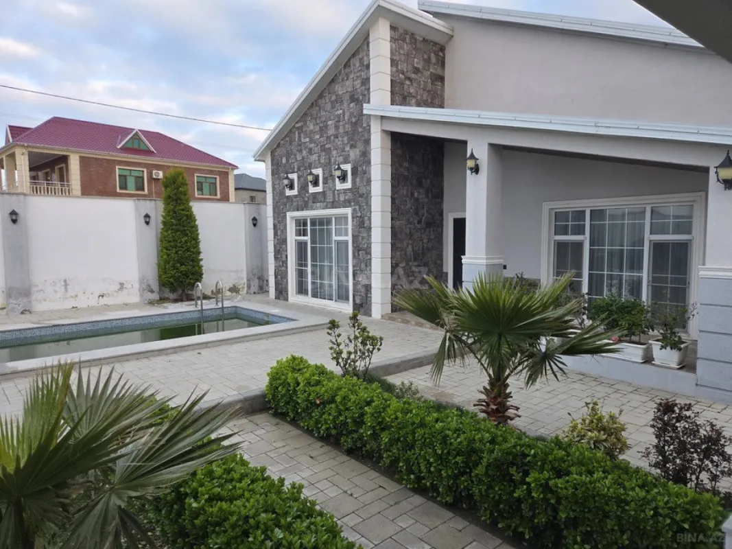 Kirayə verilir 3 otaqlı həyət evi 180 m²