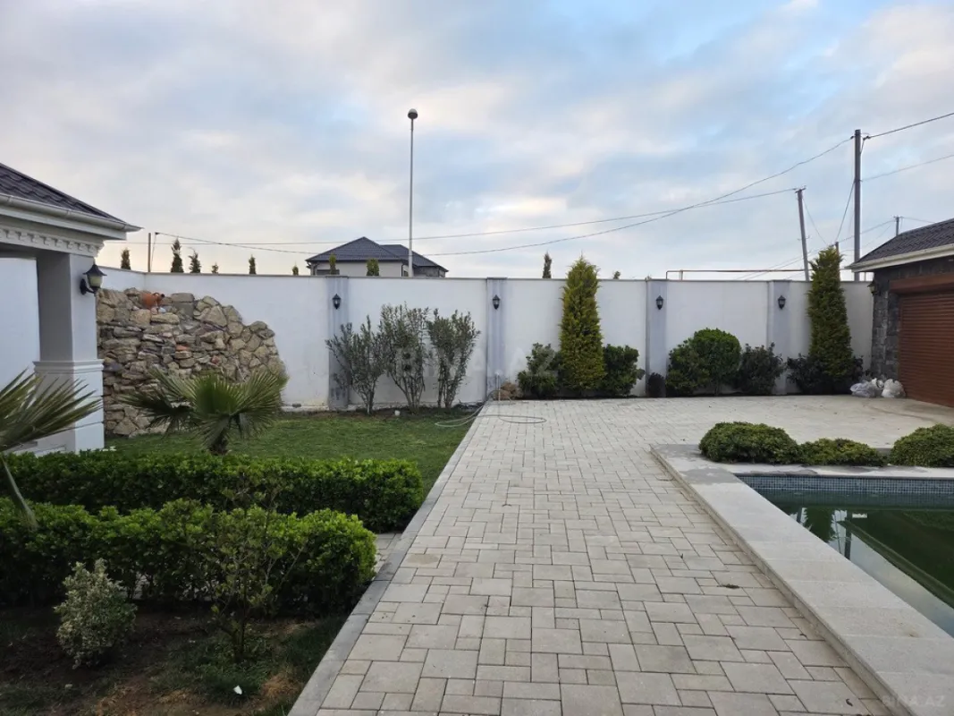 Kirayə verilir 3 otaqlı həyət evi 180 m²