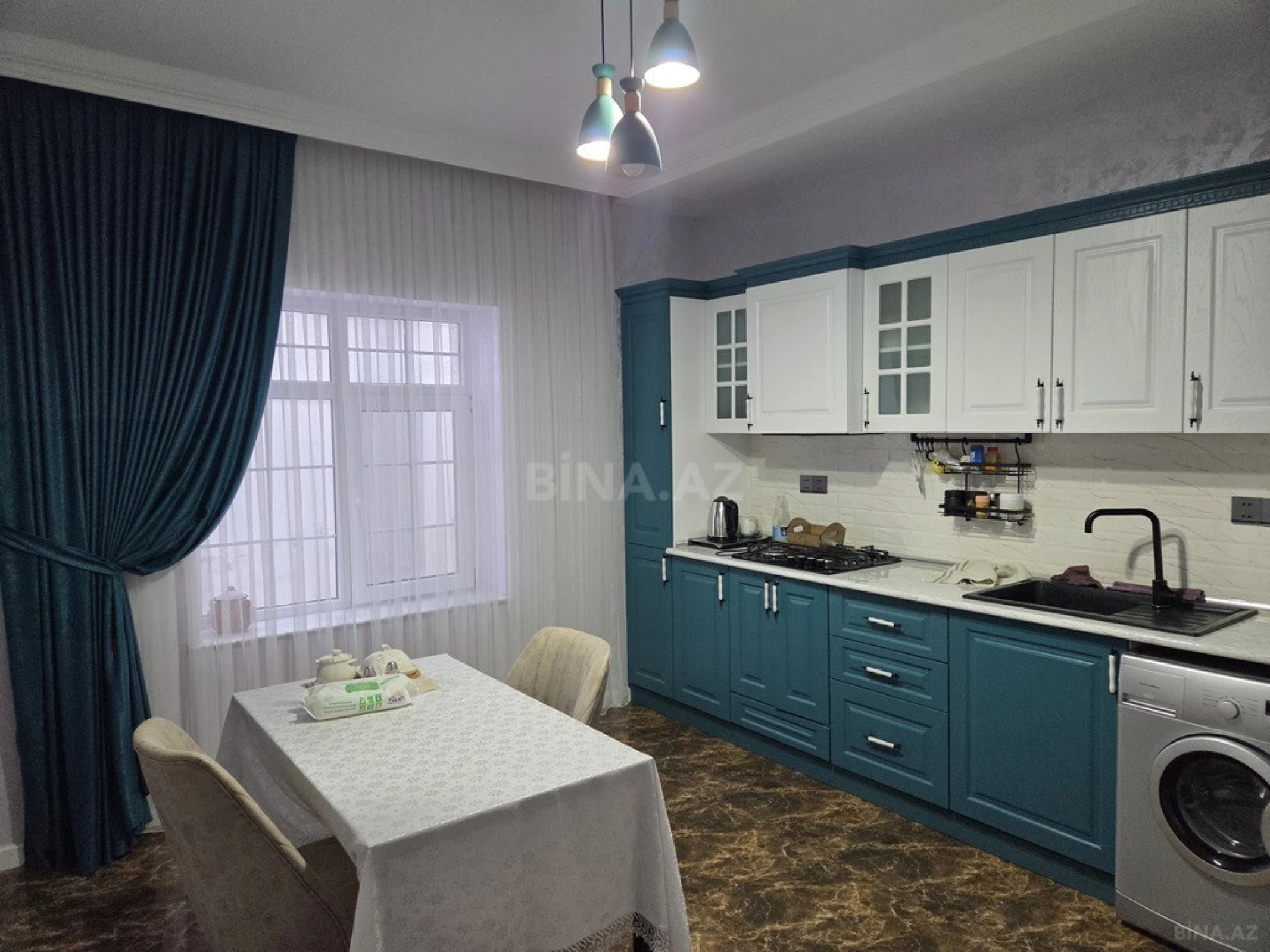 Kirayə verilir 3 otaqlı həyət evi 180 m²