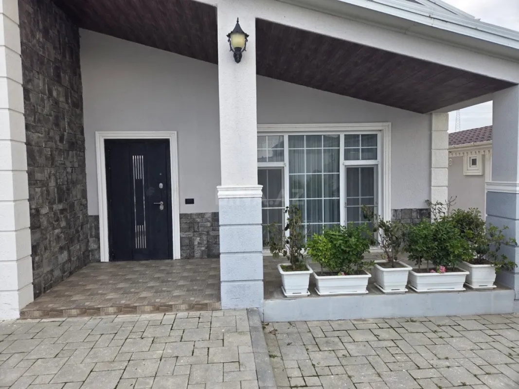 Kirayə verilir 3 otaqlı həyət evi 180 m²