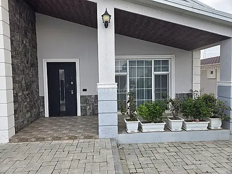 Kirayə verilir 3 otaqlı həyət evi 180 m²