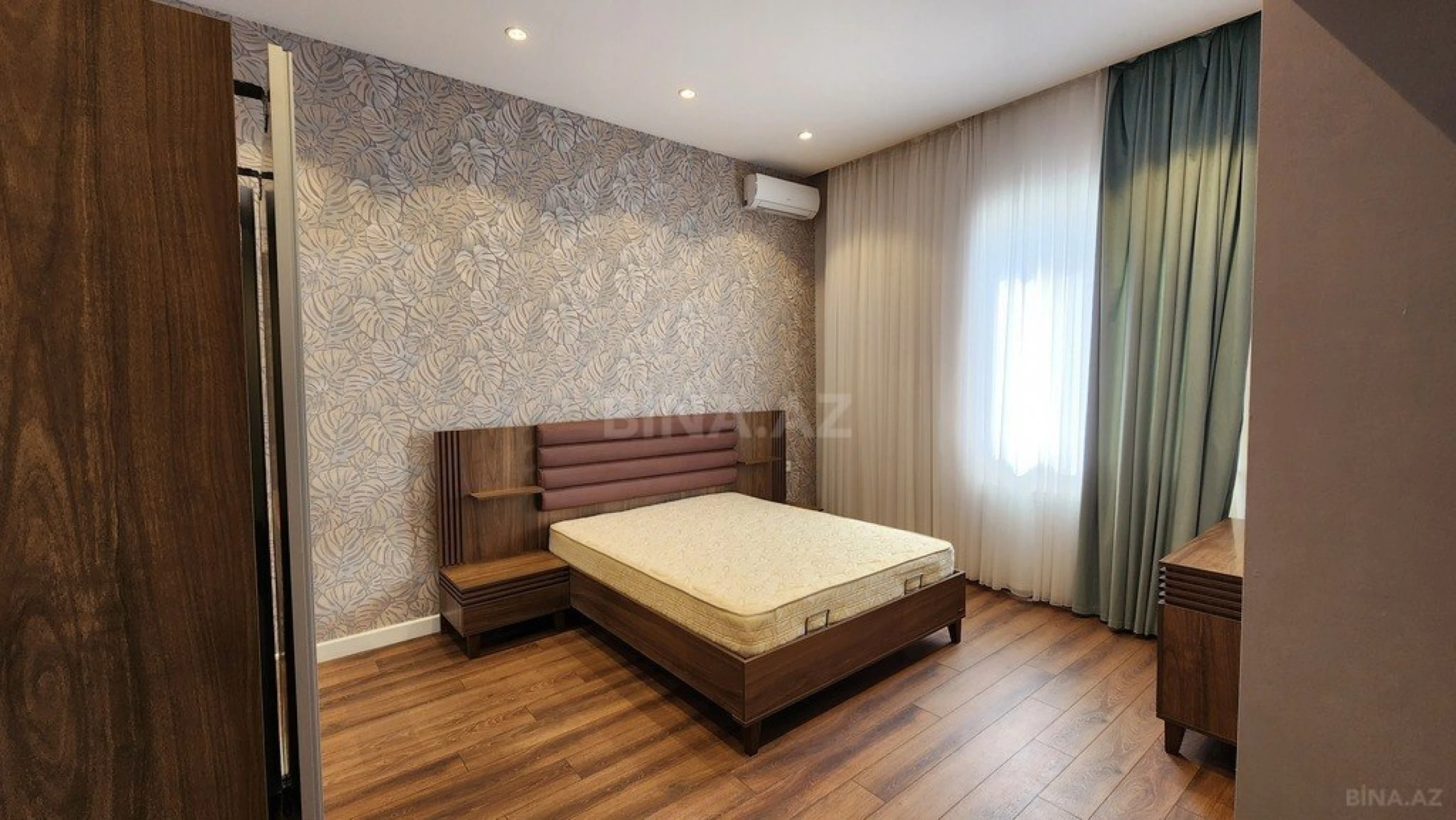 Kirayə verilir 5 otaqlı həyət evi 260 m²