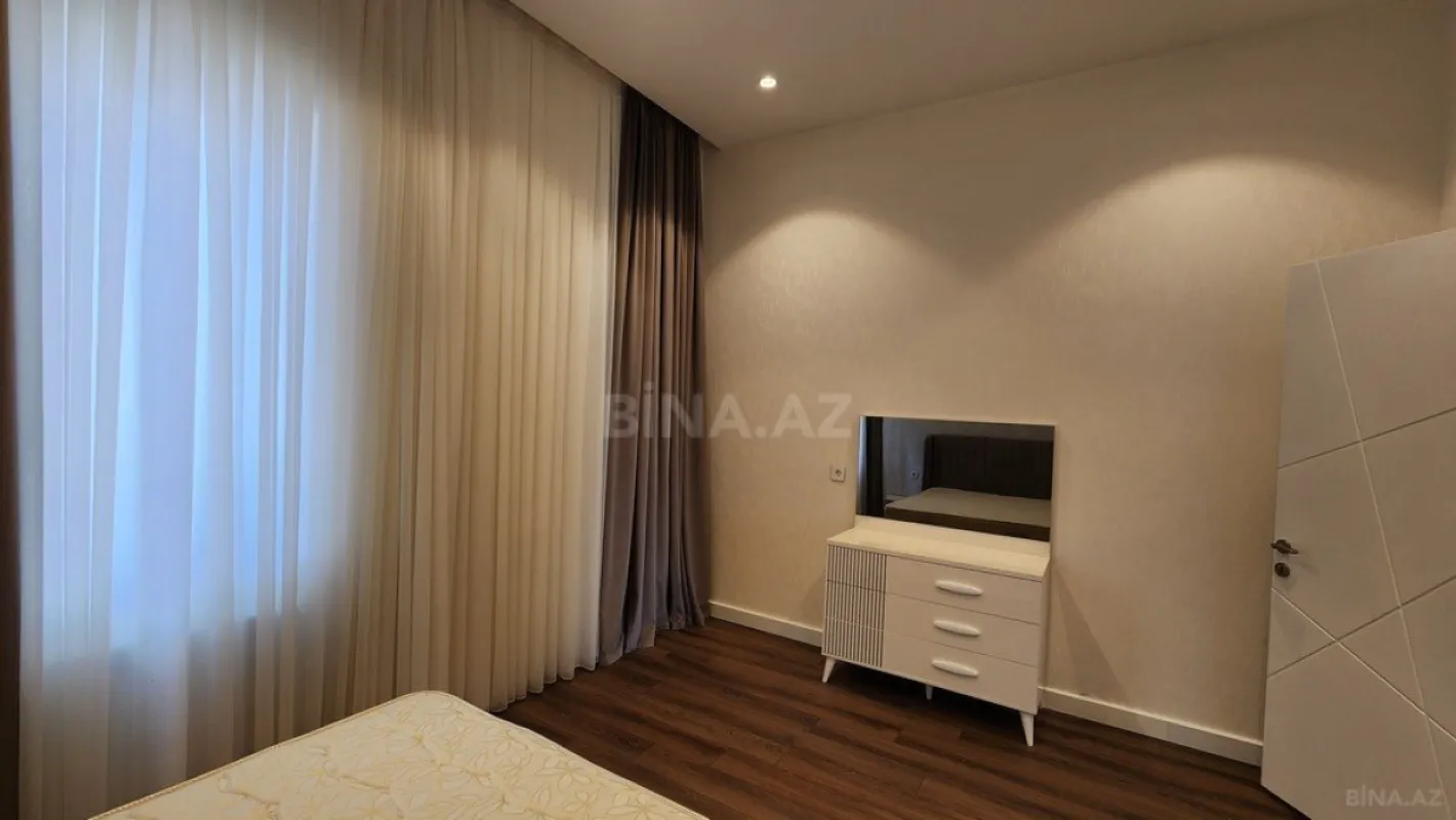 Kirayə verilir 5 otaqlı həyət evi 260 m²