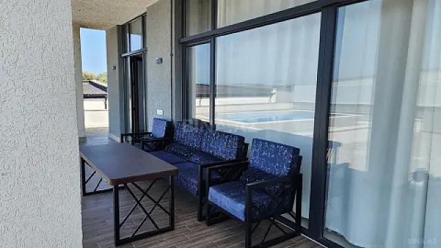 Kirayə verilir 5 otaqlı həyət evi 260 m²