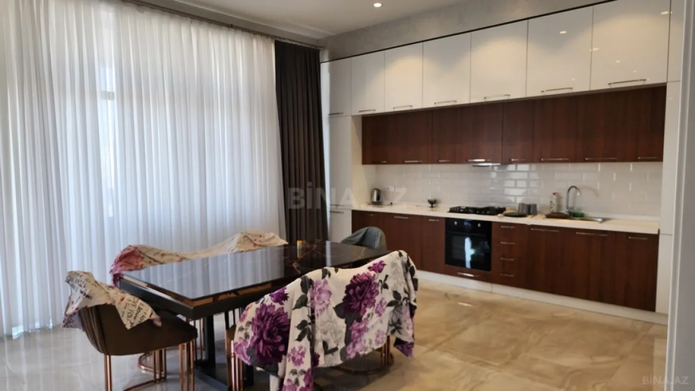 Kirayə verilir 5 otaqlı həyət evi 260 m²