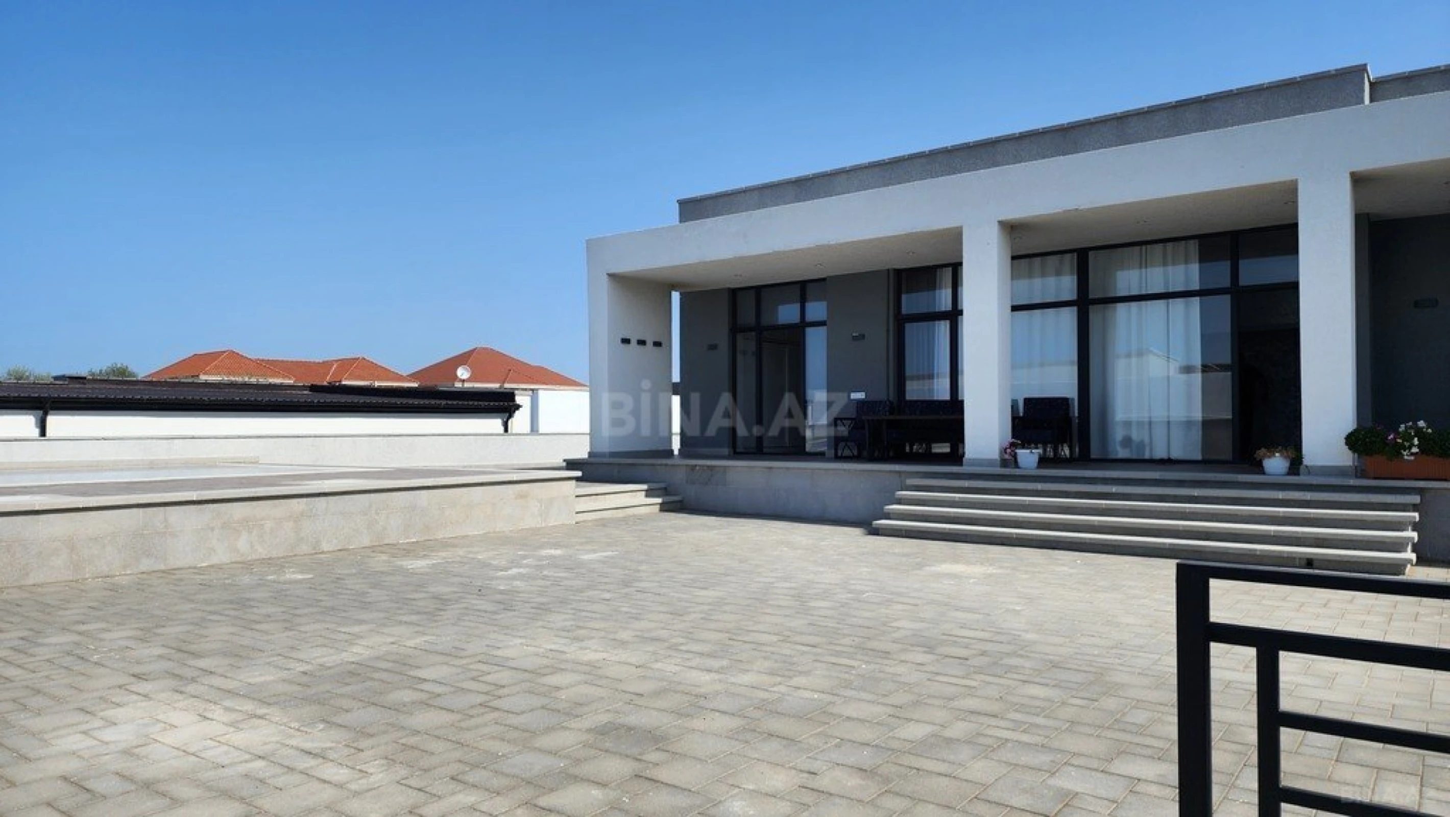 Kirayə verilir 5 otaqlı həyət evi 260 m²