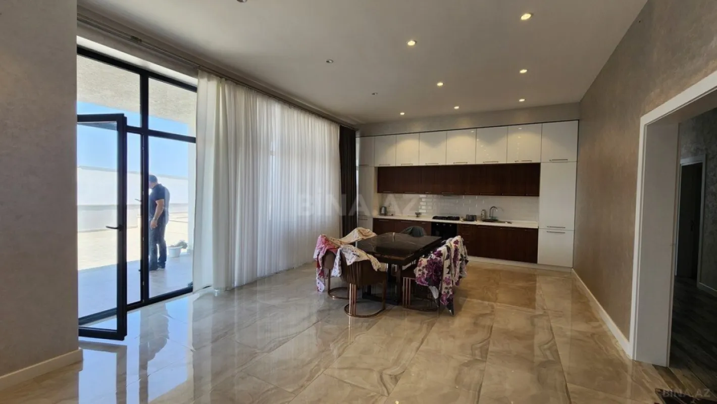 Kirayə verilir 5 otaqlı həyət evi 260 m²