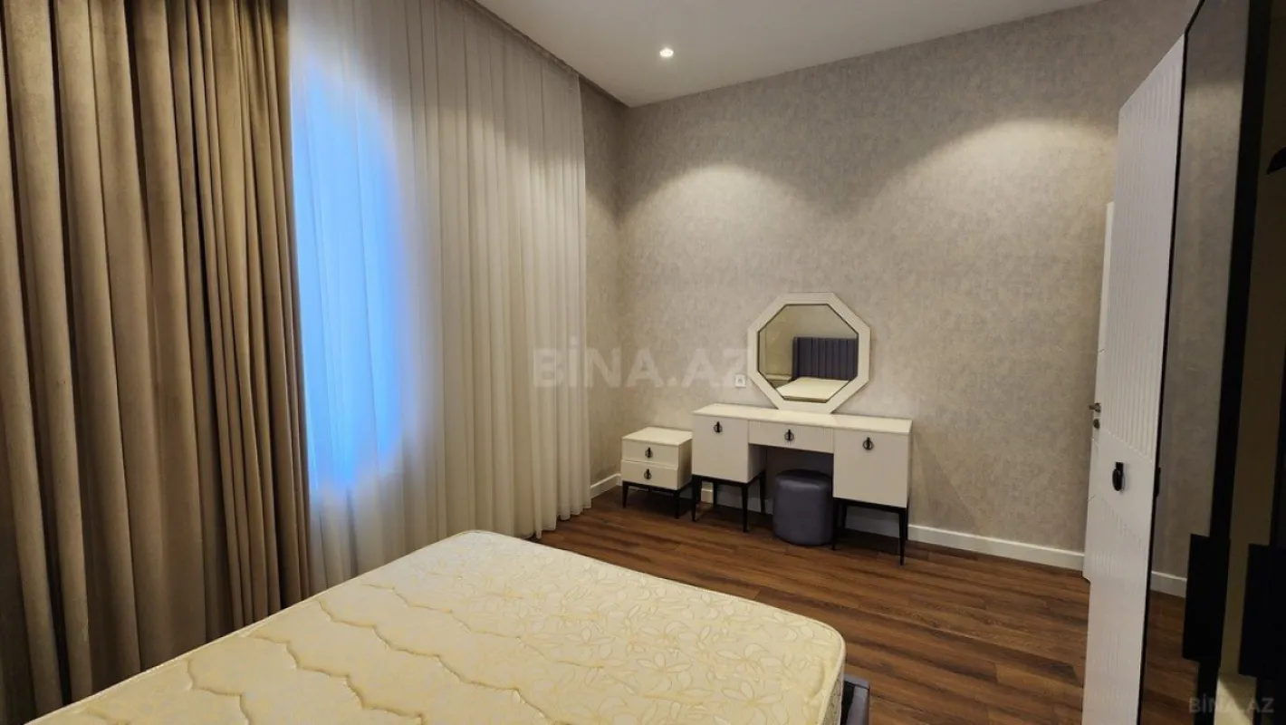 Kirayə verilir 5 otaqlı həyət evi 260 m²