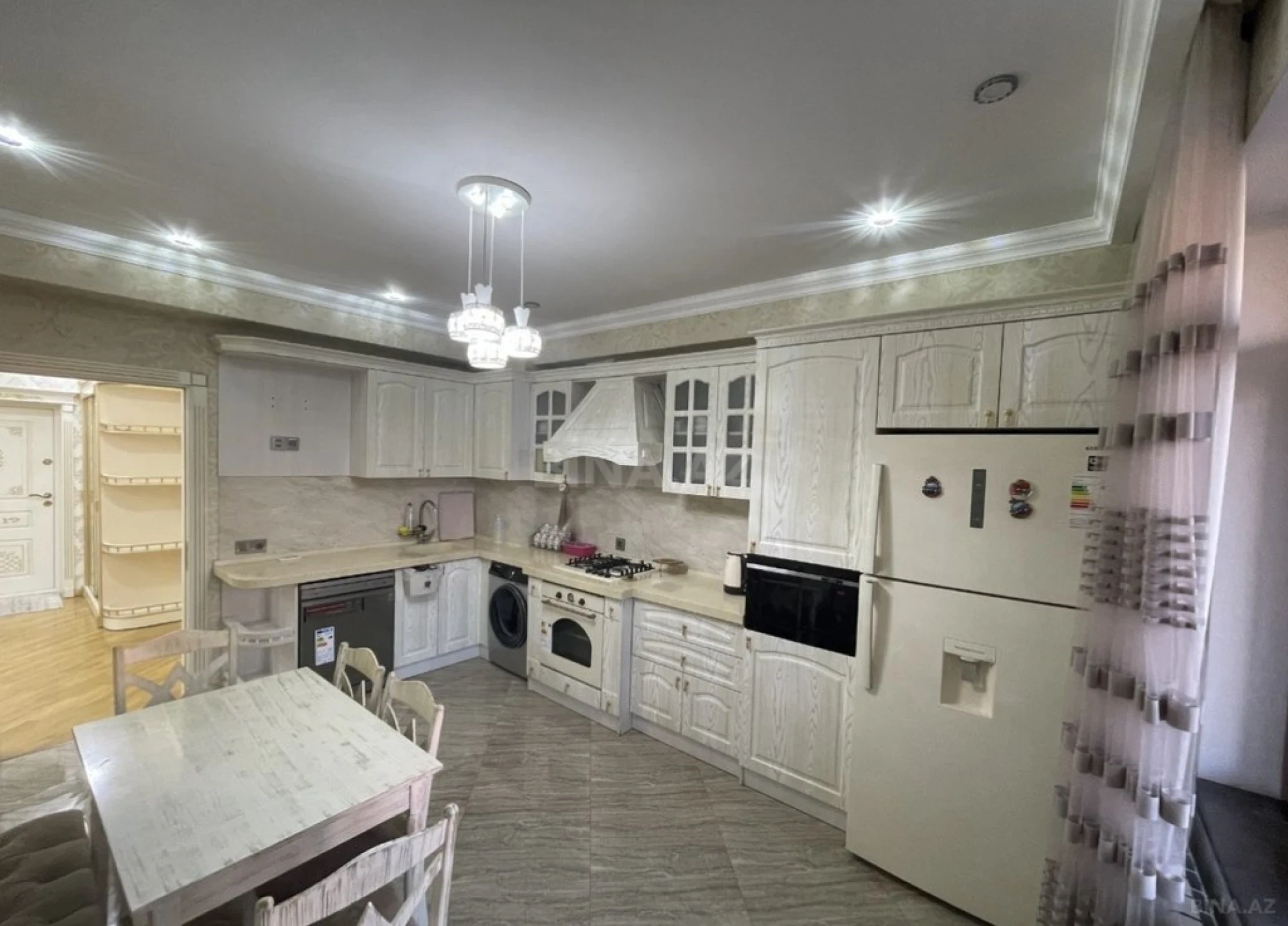 Kirayə verilir 3 otaqlı mənzil 96 m²