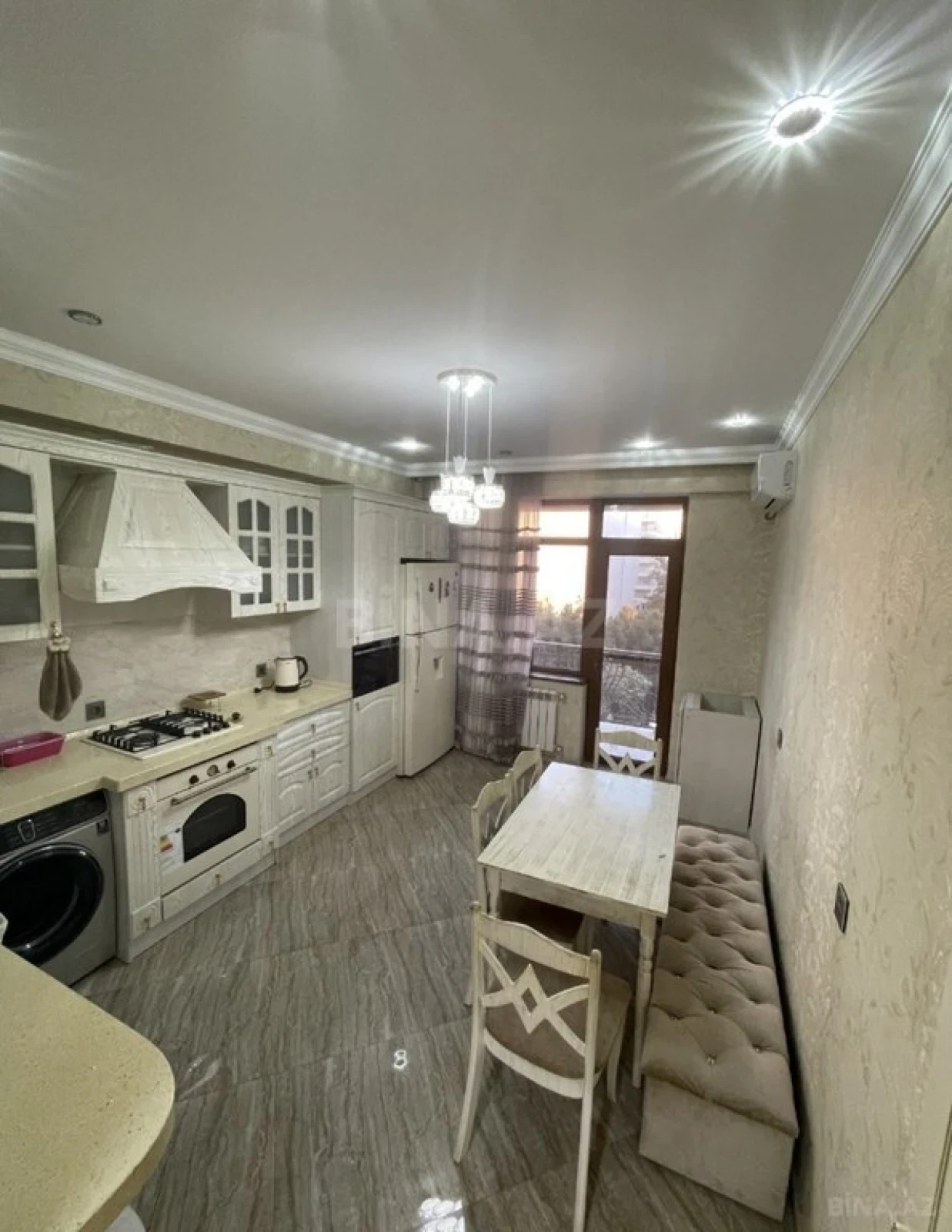 Kirayə verilir 3 otaqlı mənzil 96 m²