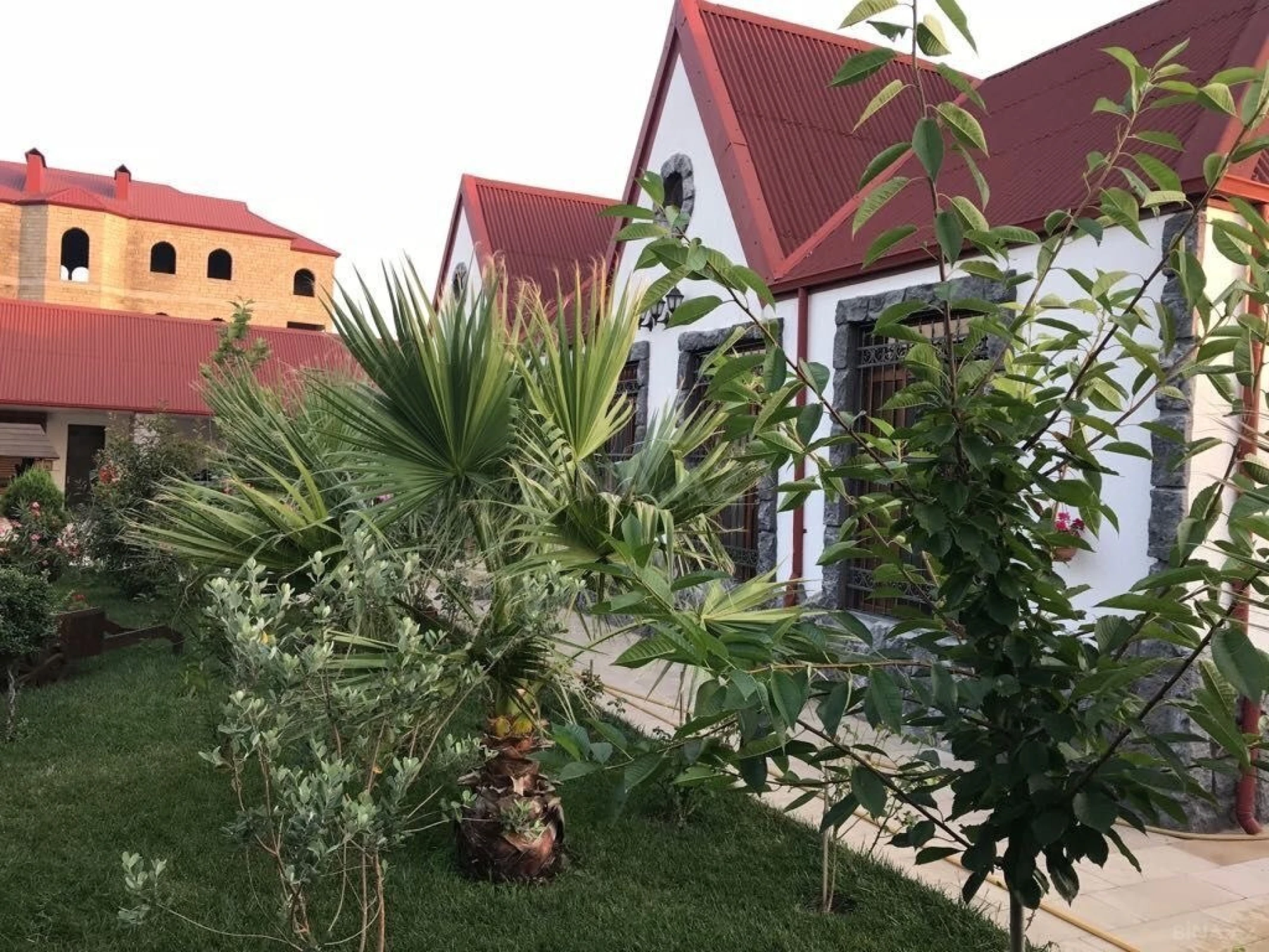 Kirayə verilir 4 otaqlı həyət evi 300 m²