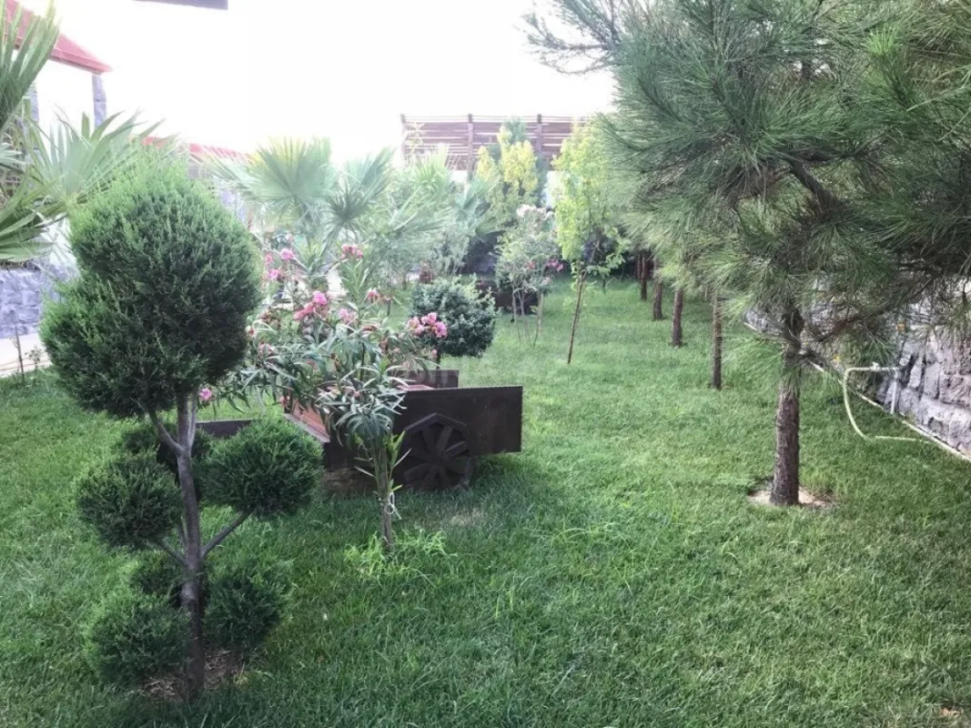 Kirayə verilir 4 otaqlı həyət evi 300 m²