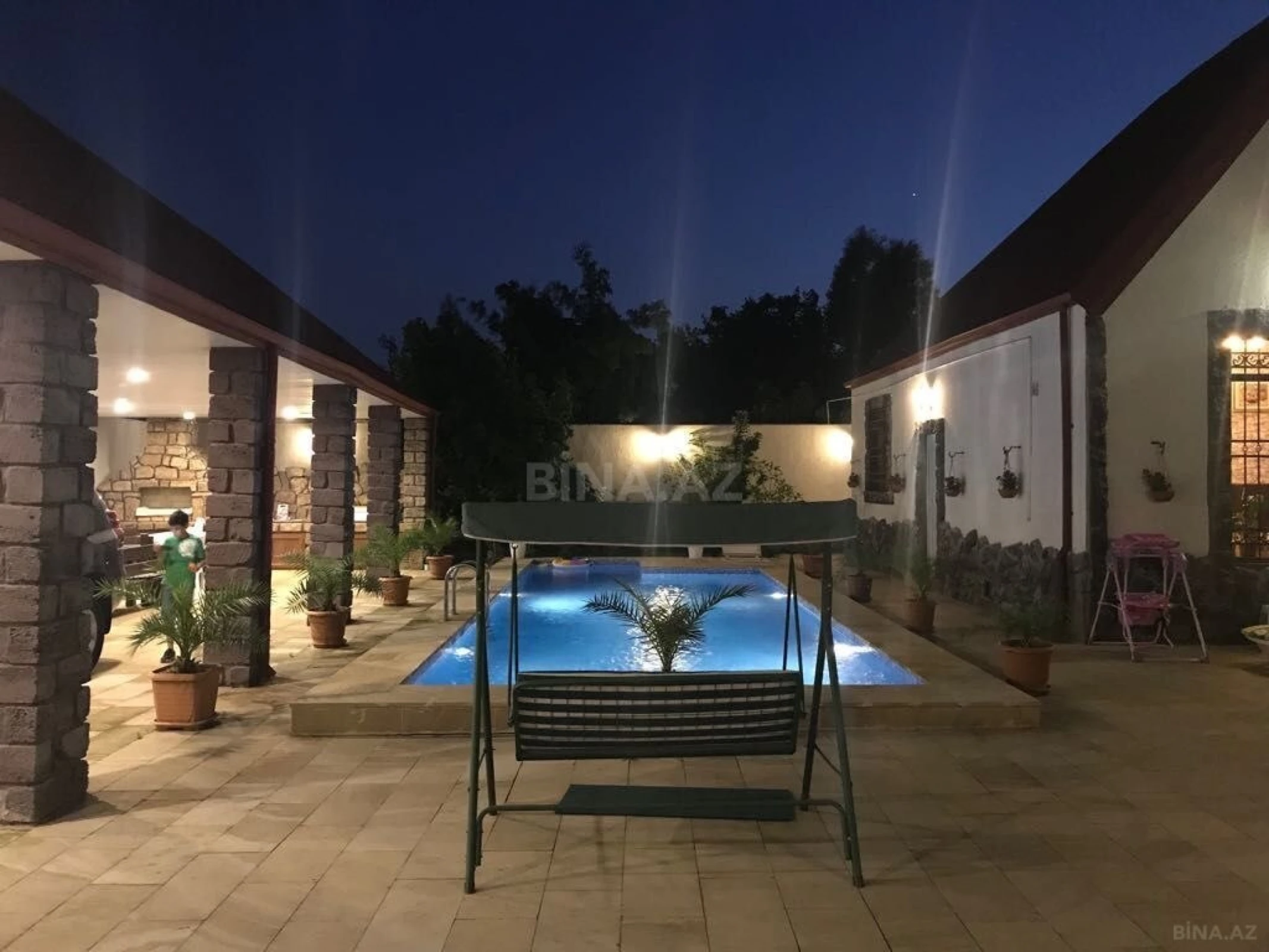 Kirayə verilir 4 otaqlı həyət evi 300 m²