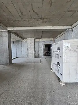 Satılır 4 otaqlı mənzil 220 m²