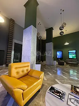 Satılır 4 otaqlı mənzil 220 m²