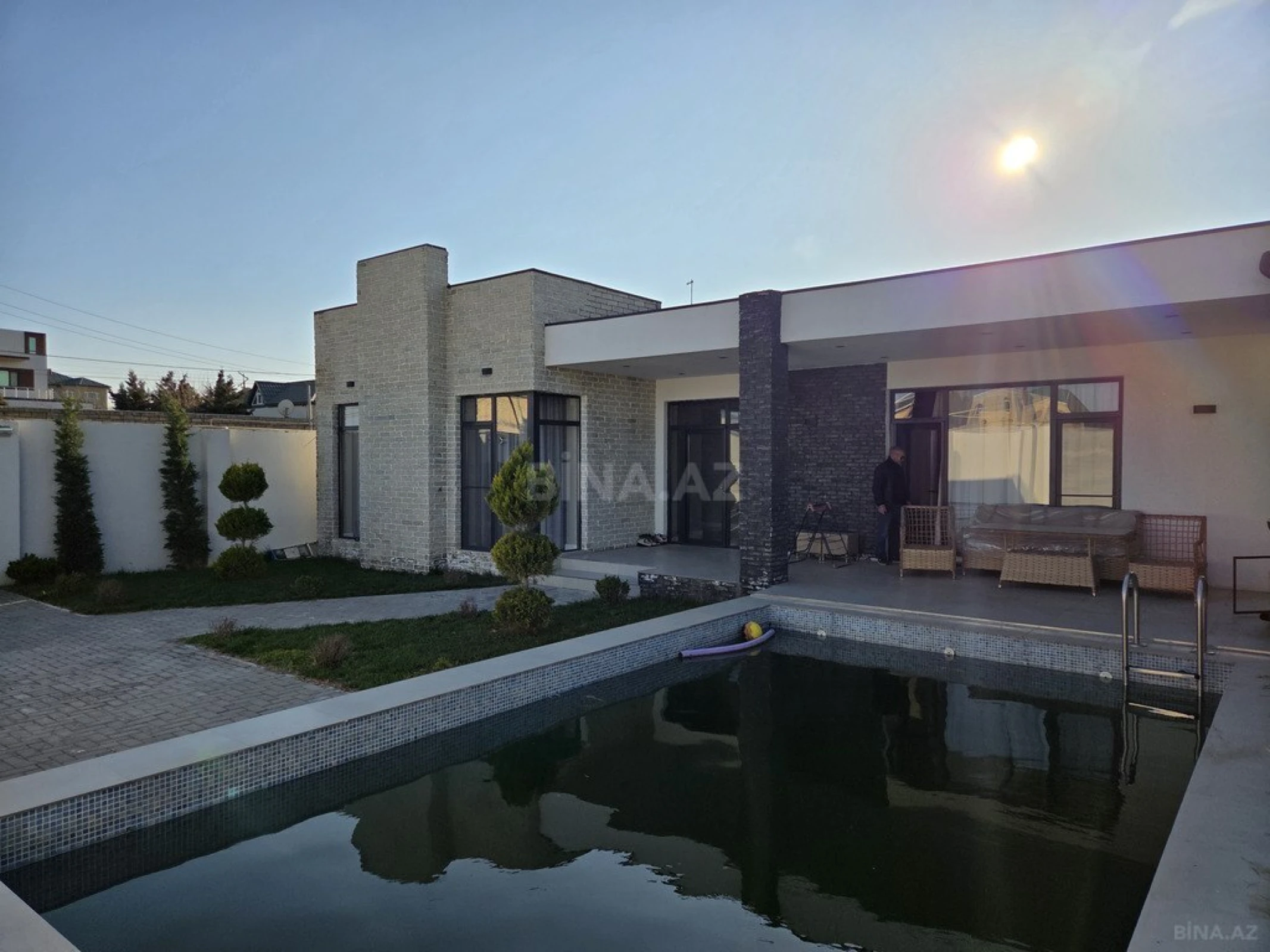 Kirayə verilir 5 otaqlı həyət evi 280 m²