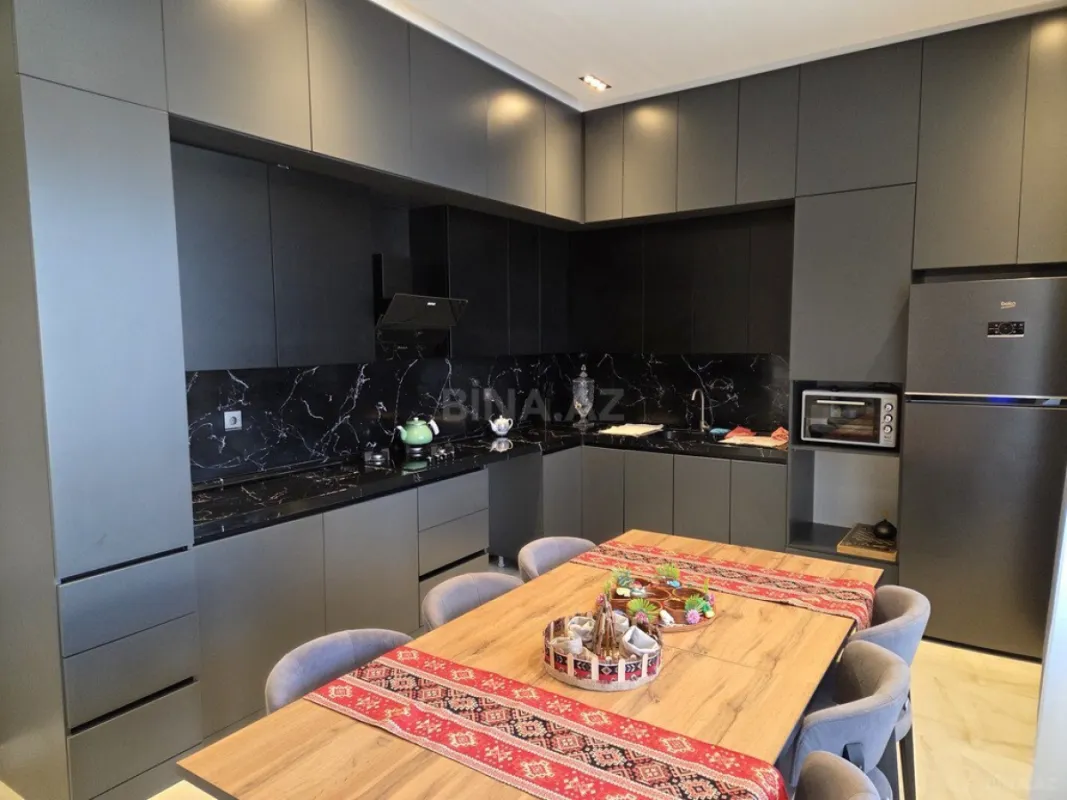 Kirayə verilir 5 otaqlı həyət evi 280 m²