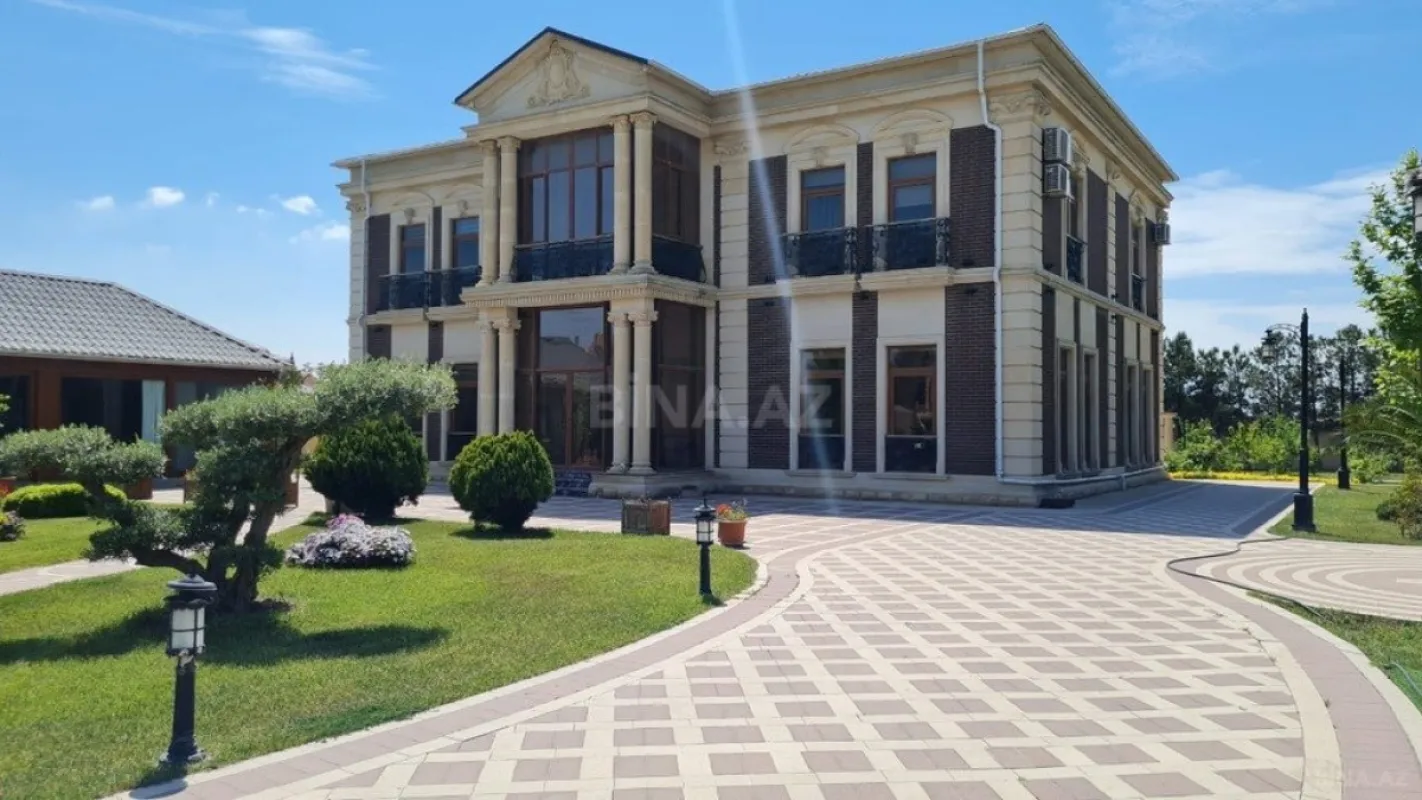 Kirayə verilir 6 otaqlı həyət evi 400 m²
