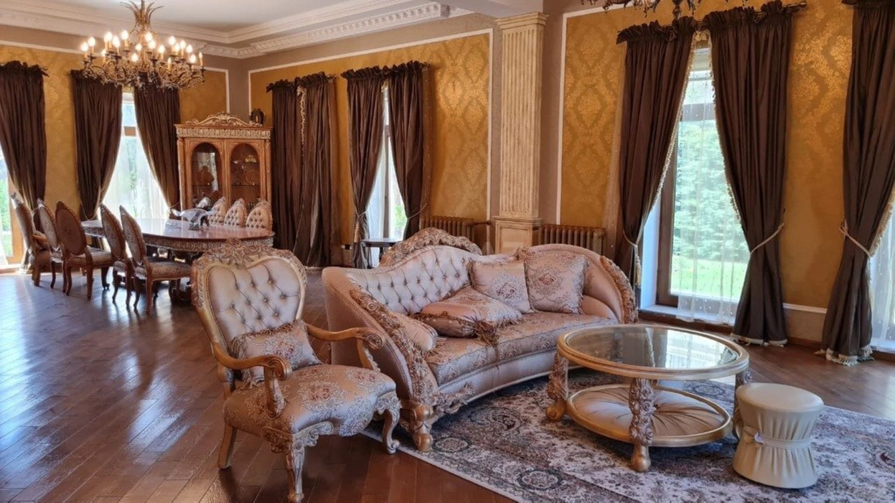 Kirayə verilir 6 otaqlı həyət evi 400 m²