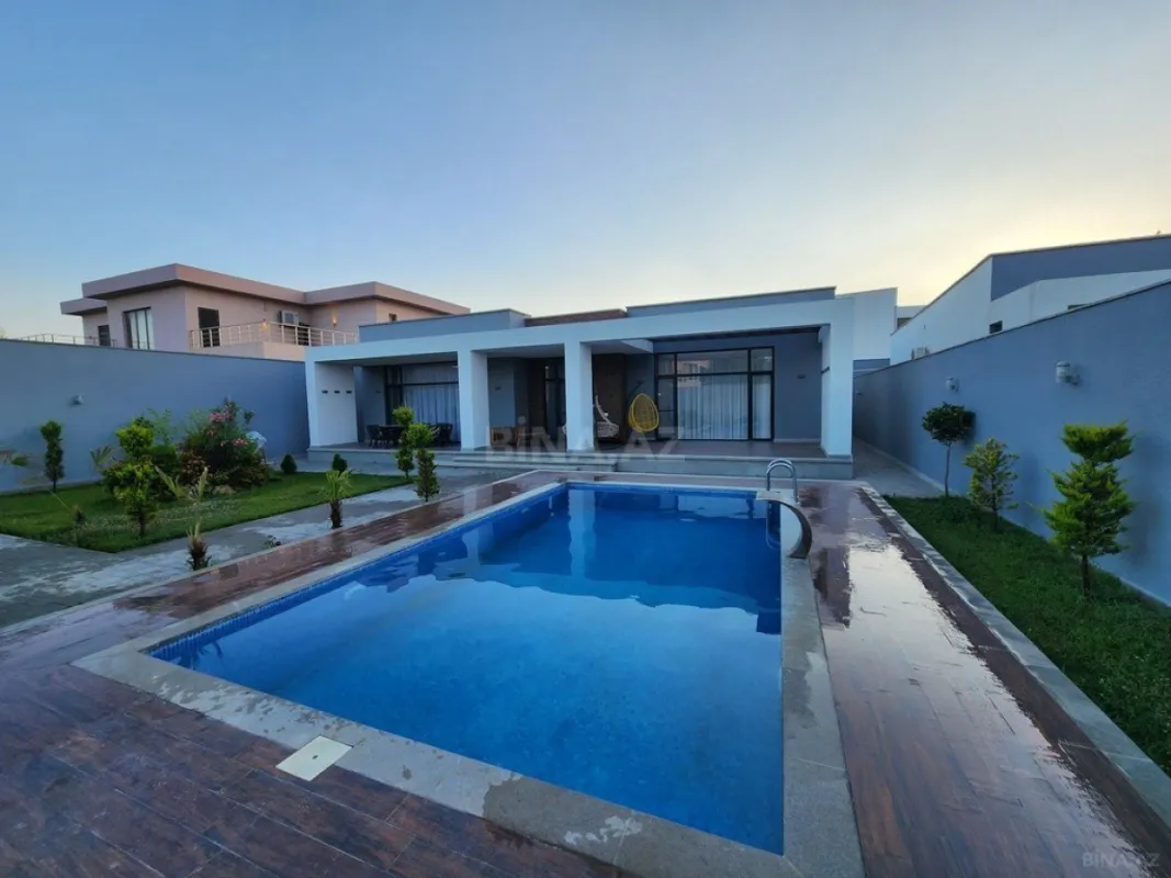 Kirayə verilir 4 otaqlı həyət evi 240 m²