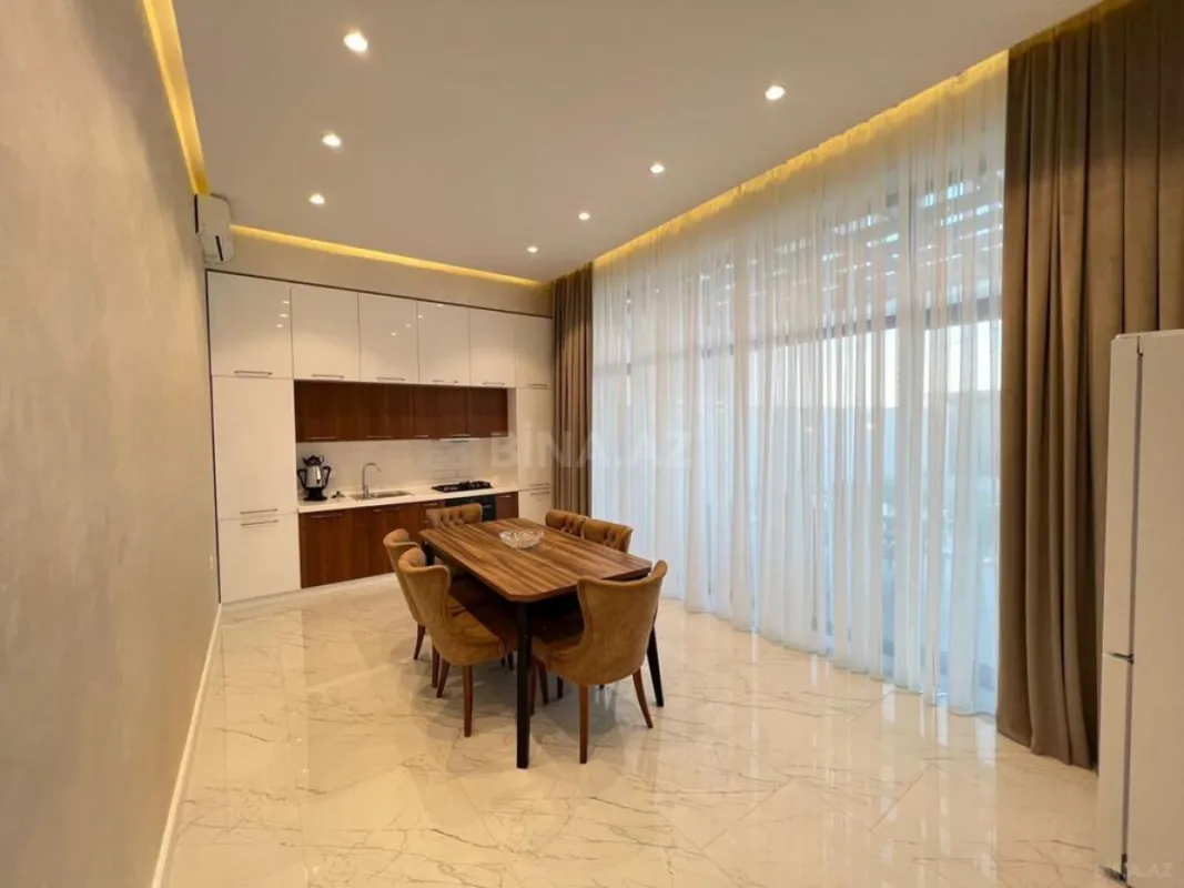 Kirayə verilir 4 otaqlı həyət evi 240 m²