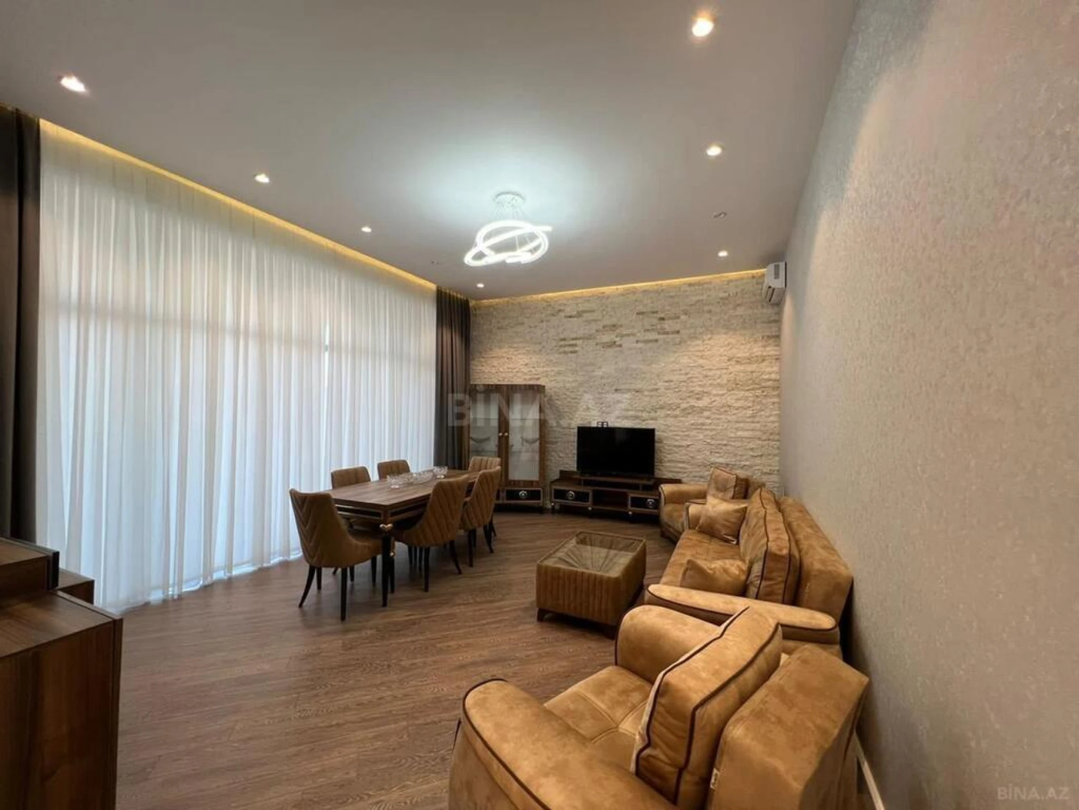 Kirayə verilir 4 otaqlı həyət evi 240 m²