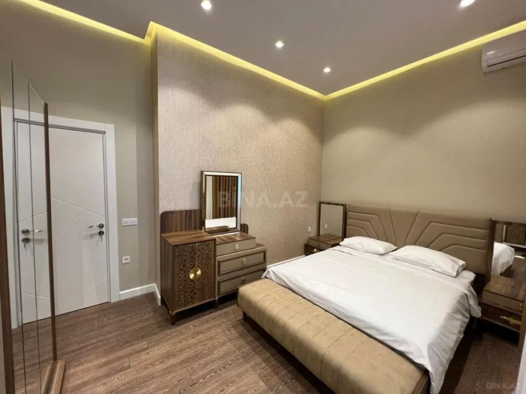 Kirayə verilir 4 otaqlı həyət evi 240 m²